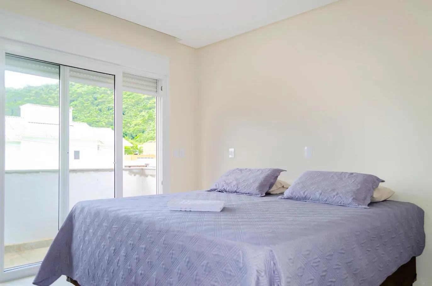 Casa Em Condominio Fechado C Wi-Fi A 150M Da Praia Florianópolis Brezilya